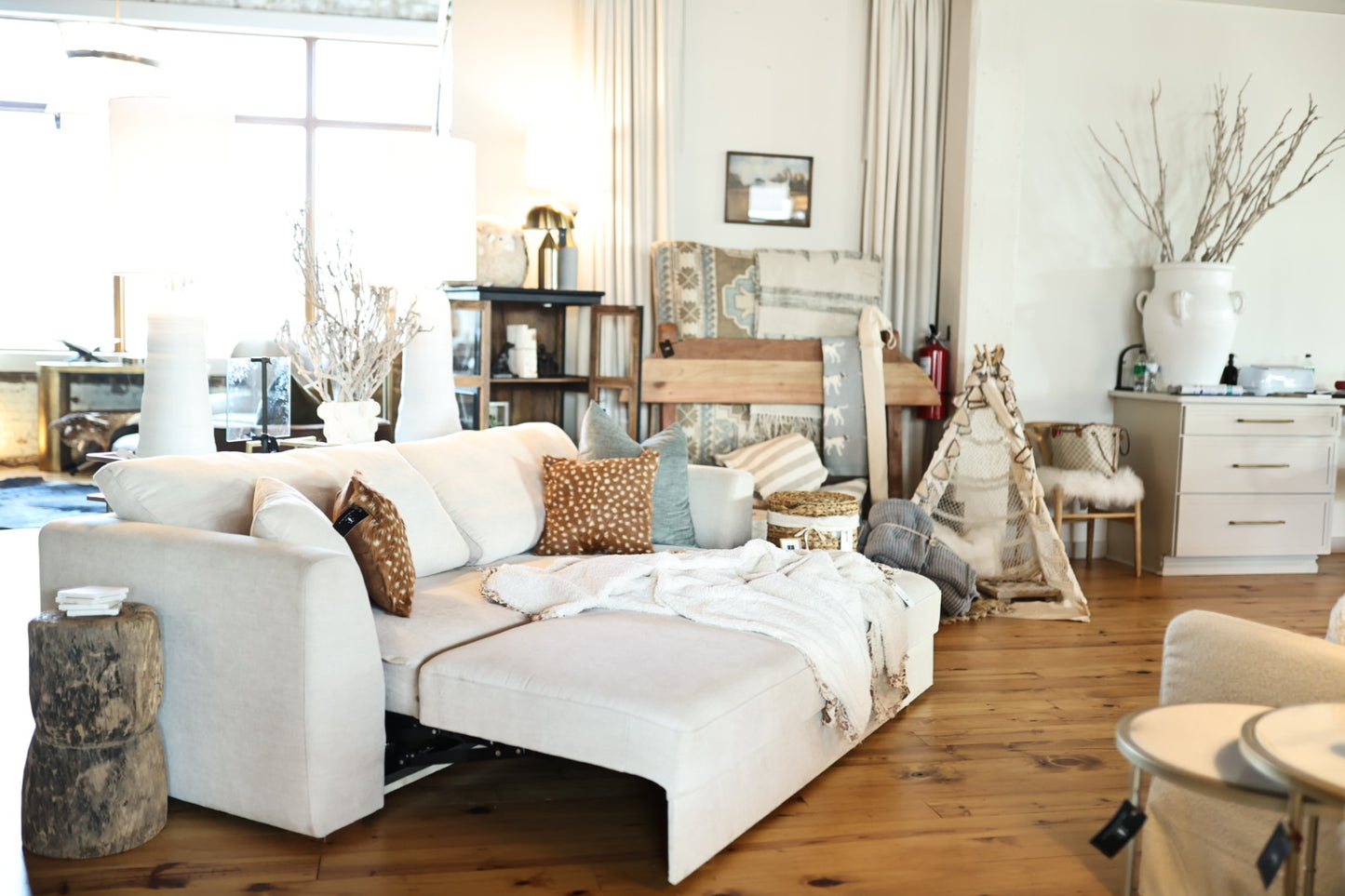 Helena Couch with Pull Out