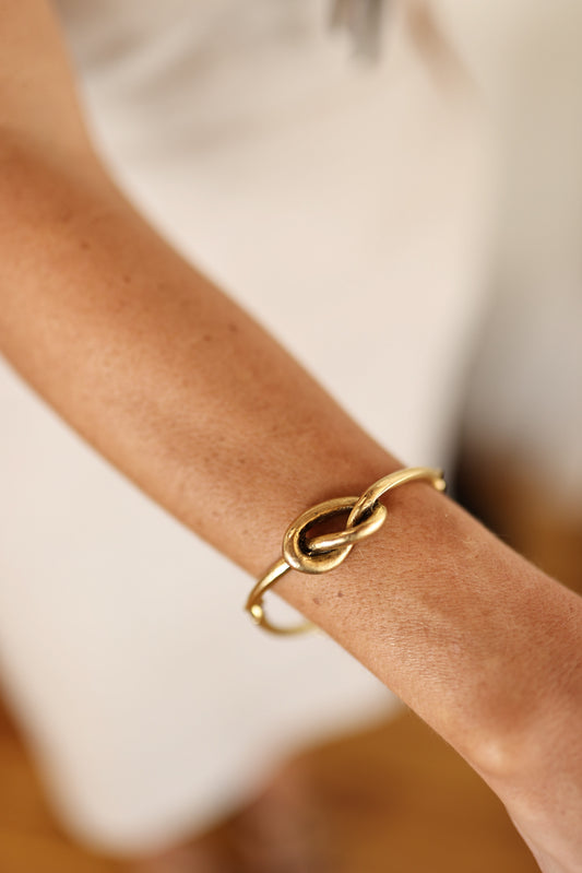 Knot Bracelet - Gold