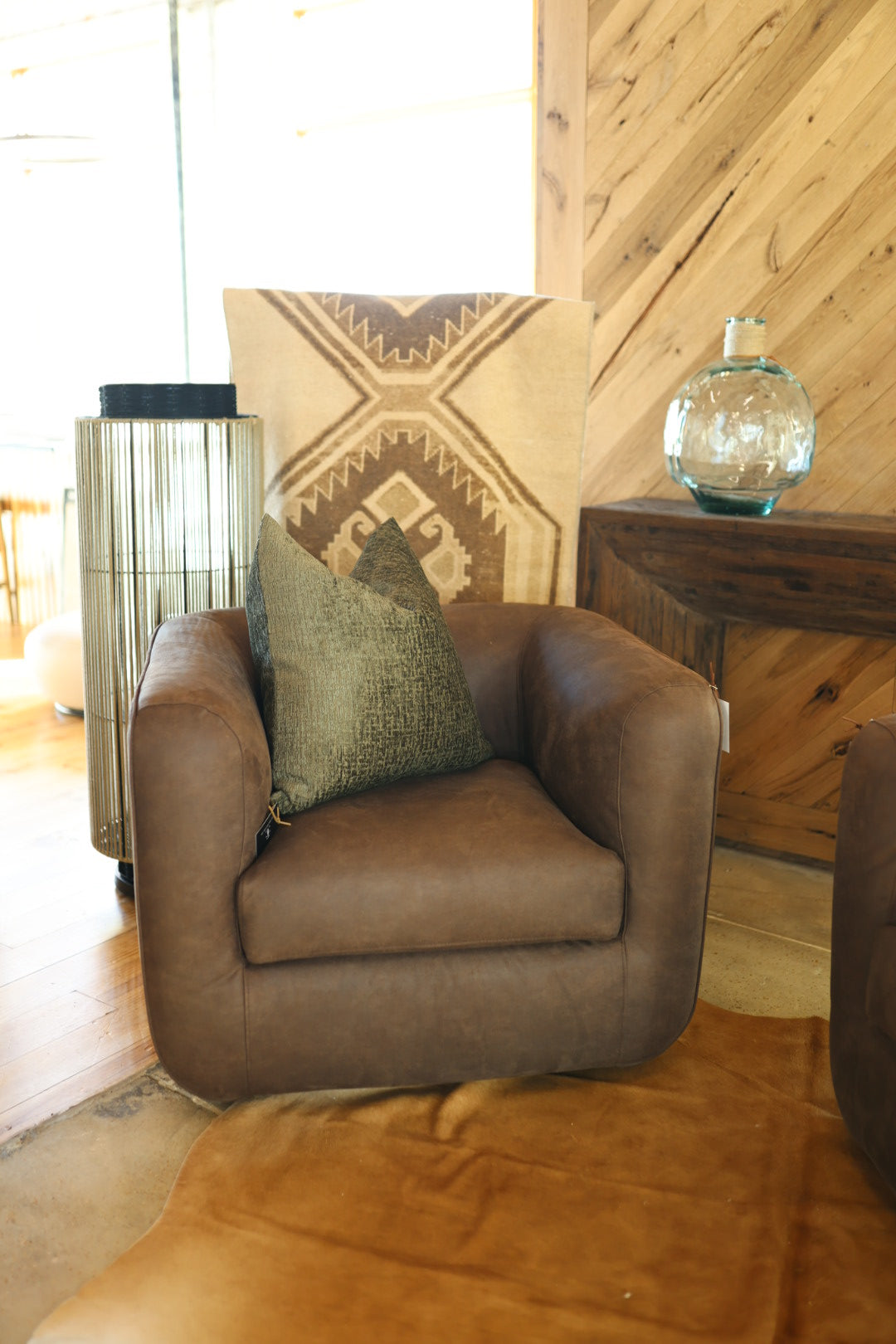 Hill Bull Brown Swivel Chair