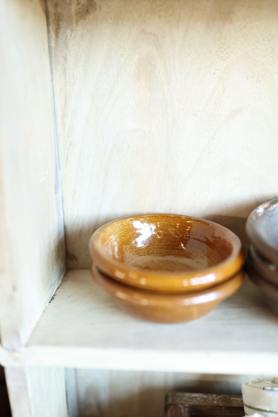 5" Rnd x 1-3/4"H Stoneware Bowls