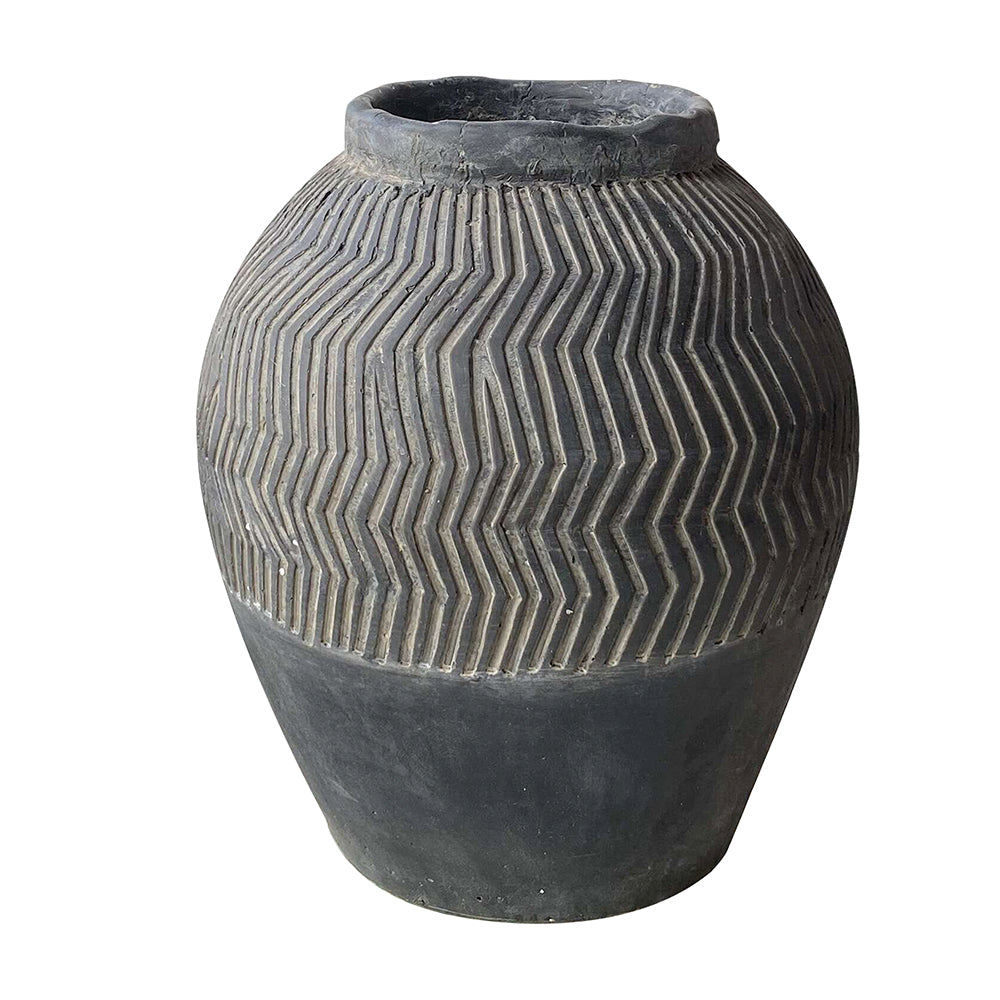 Black Engraved Pot