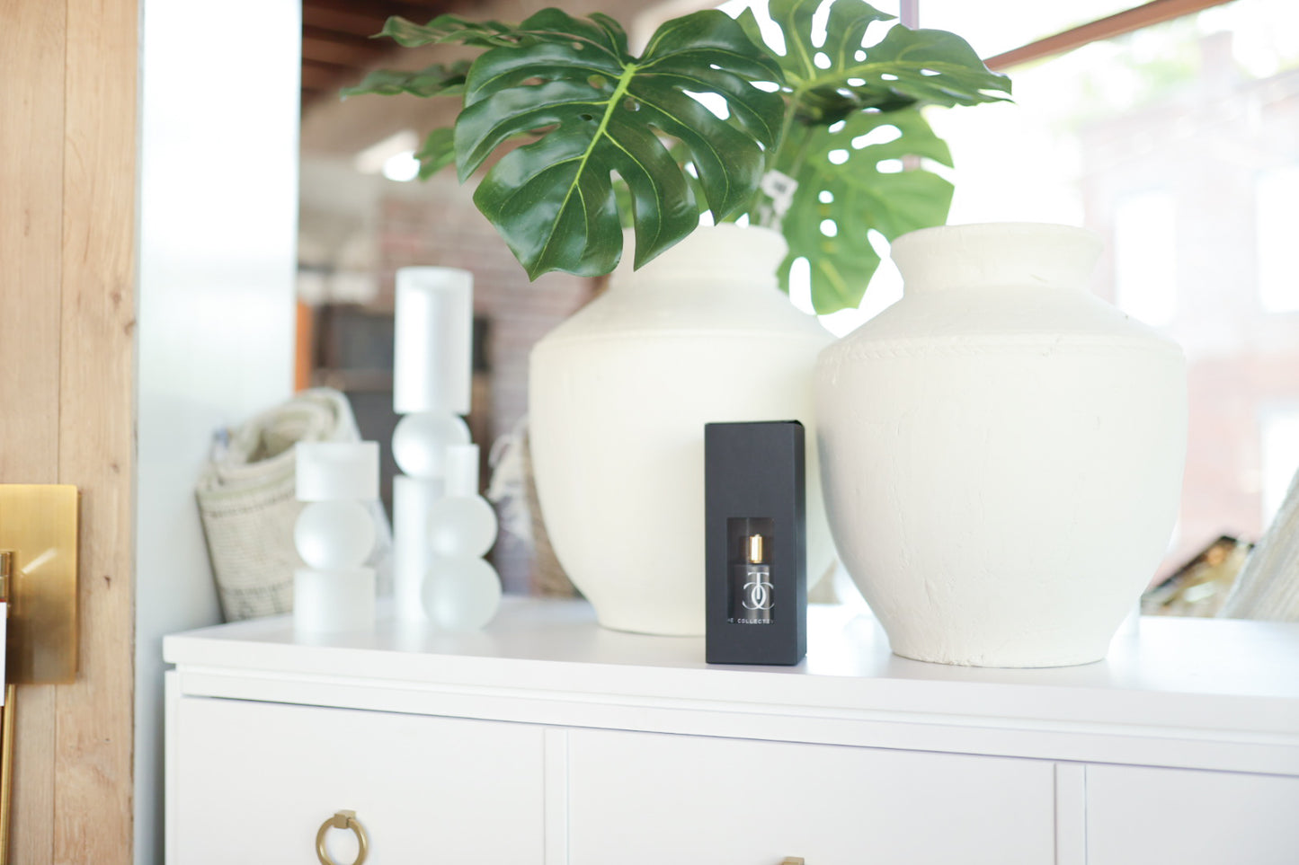 White Round Terracotta Vase