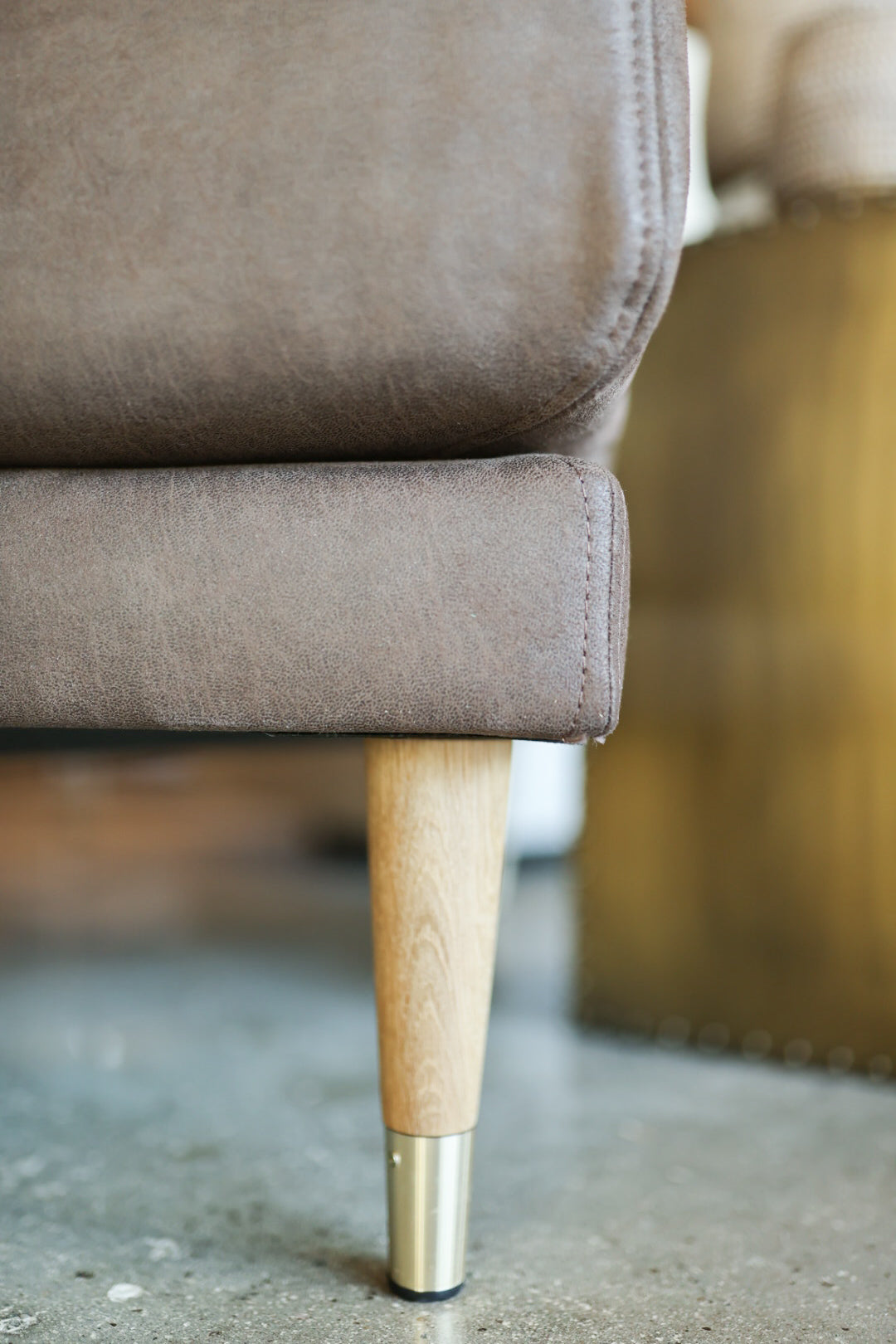 Daisy Bull Brown Sofa