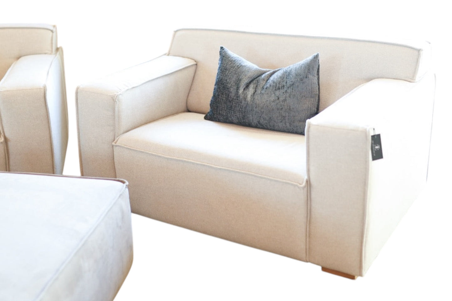 Comfy Scandinavian Rocky Crystal Rainy Day Chair