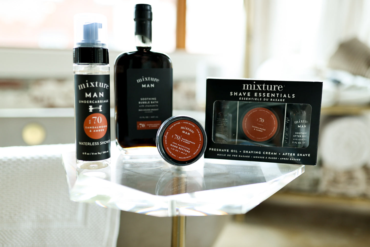 No. 70 Sandalwood & Amber Men's Shave Essentials Kits