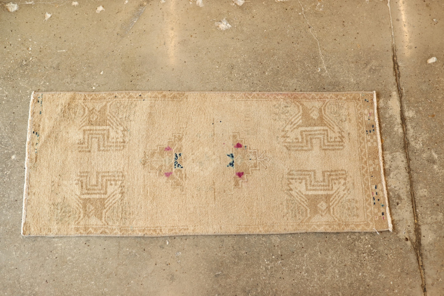 Vintage Mini Turkish Rug 23