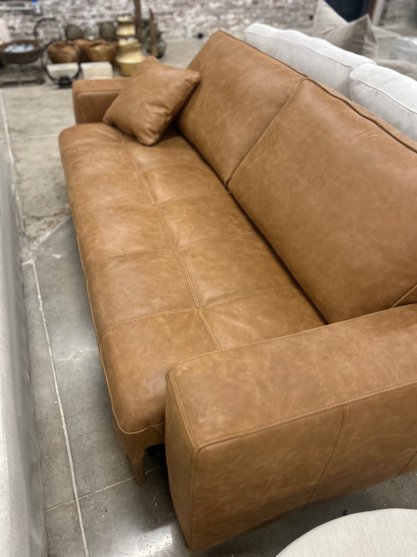 Caroline Sofa with Pull Out