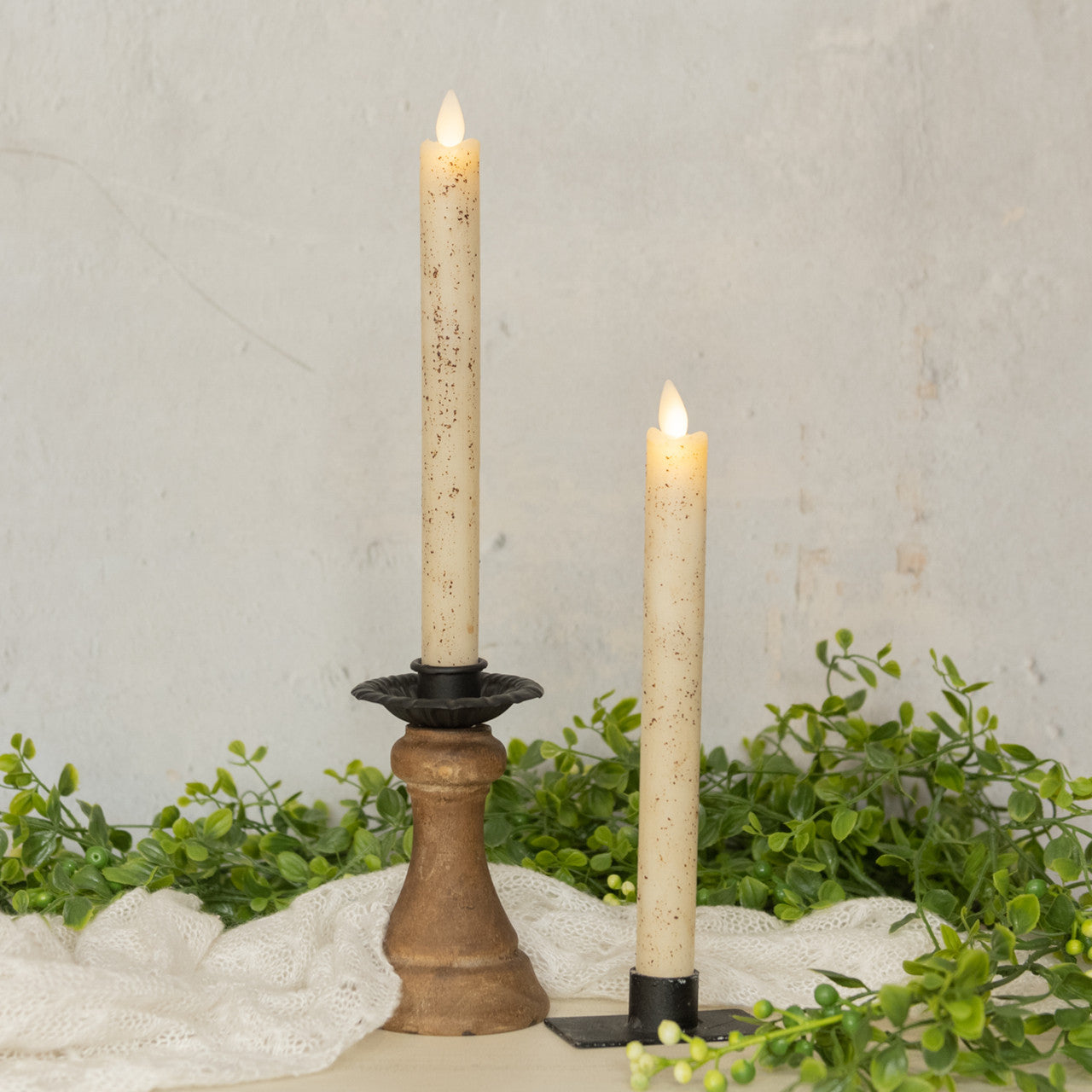 SET/ 2 - 9.5" MOVING FLAME CREAM TAPER CANDLE