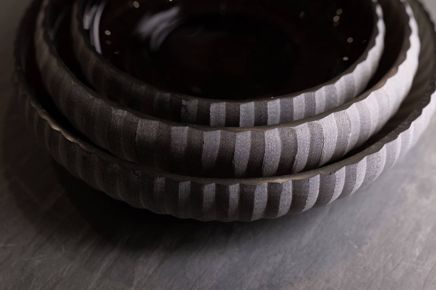 Bela Vase Med. Smoke Brown Dia 12.75"