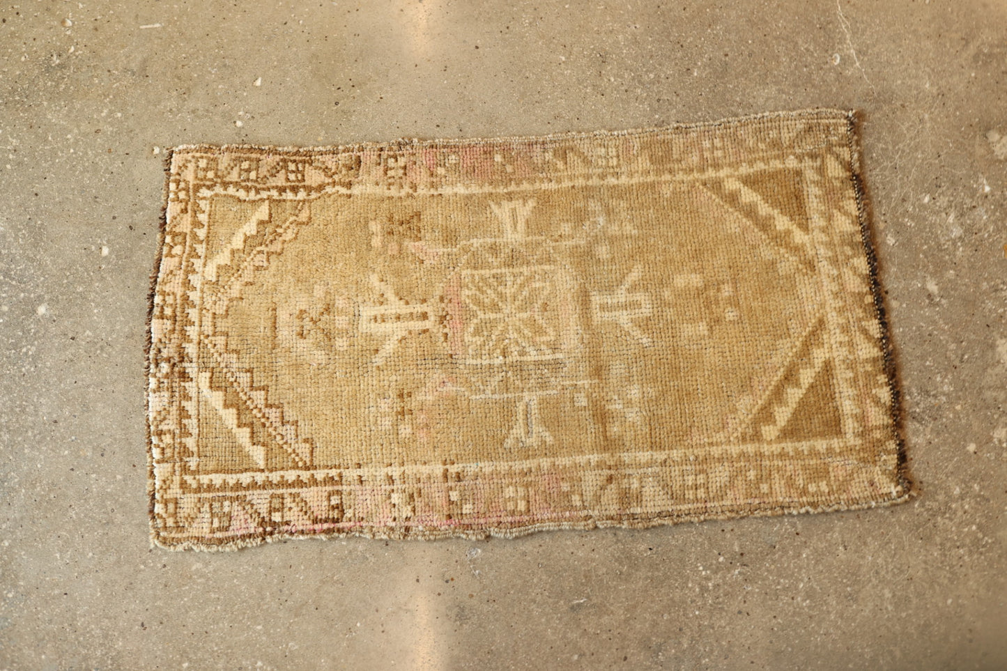 Vintage Mini Turkish Rug 24