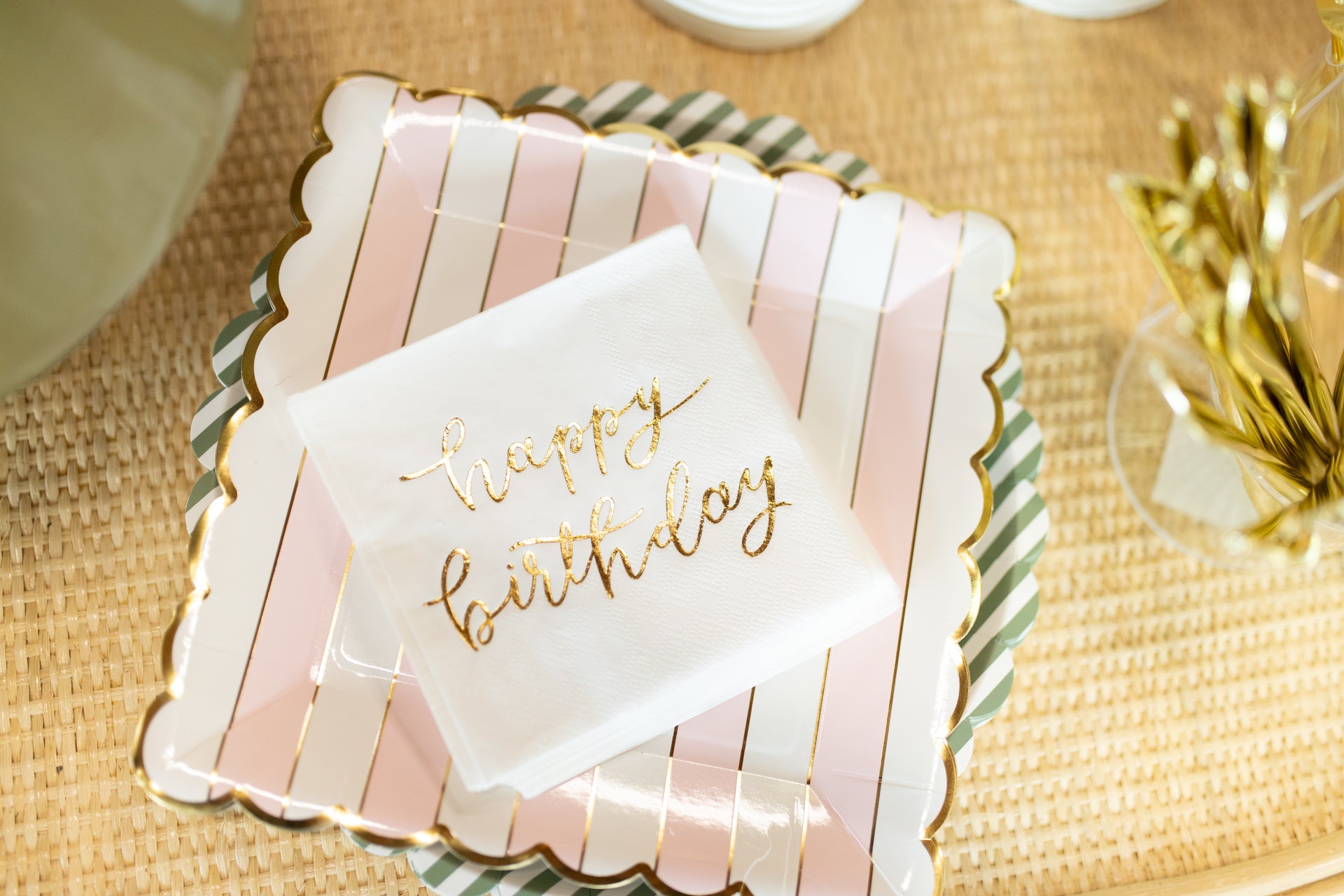 Green & White Candy Stripe Scalloped Dinner Plates (12pcs)