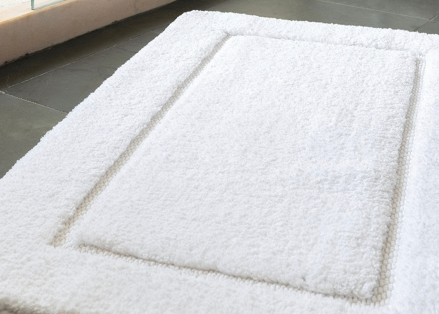 Egoist Bath Rug, White