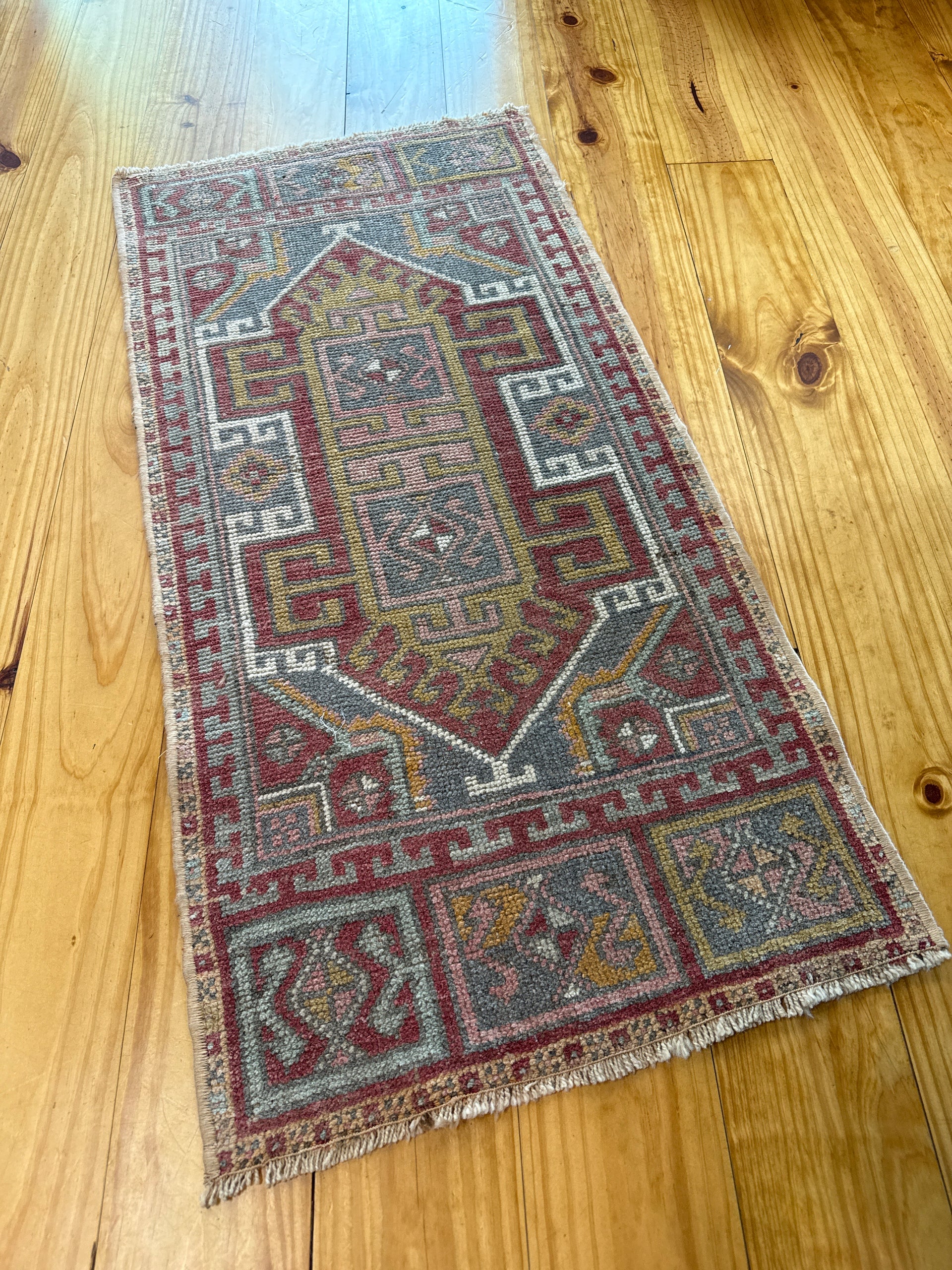 New Mini Vintage Turkish Rug 5