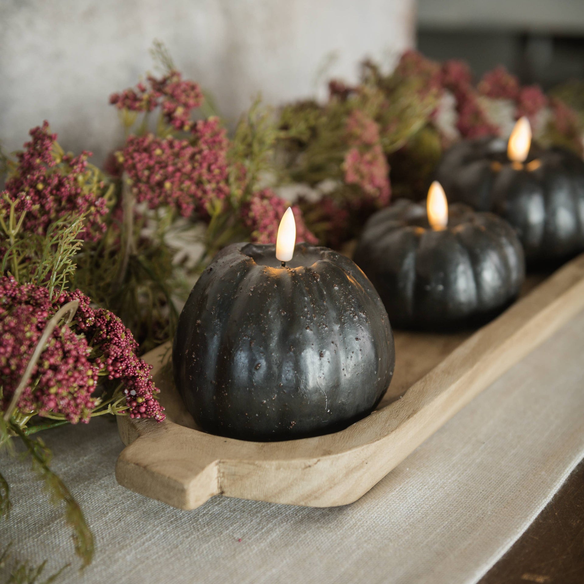 4" BLACK 3D FLAME TALL PUMPKIN CANDLE