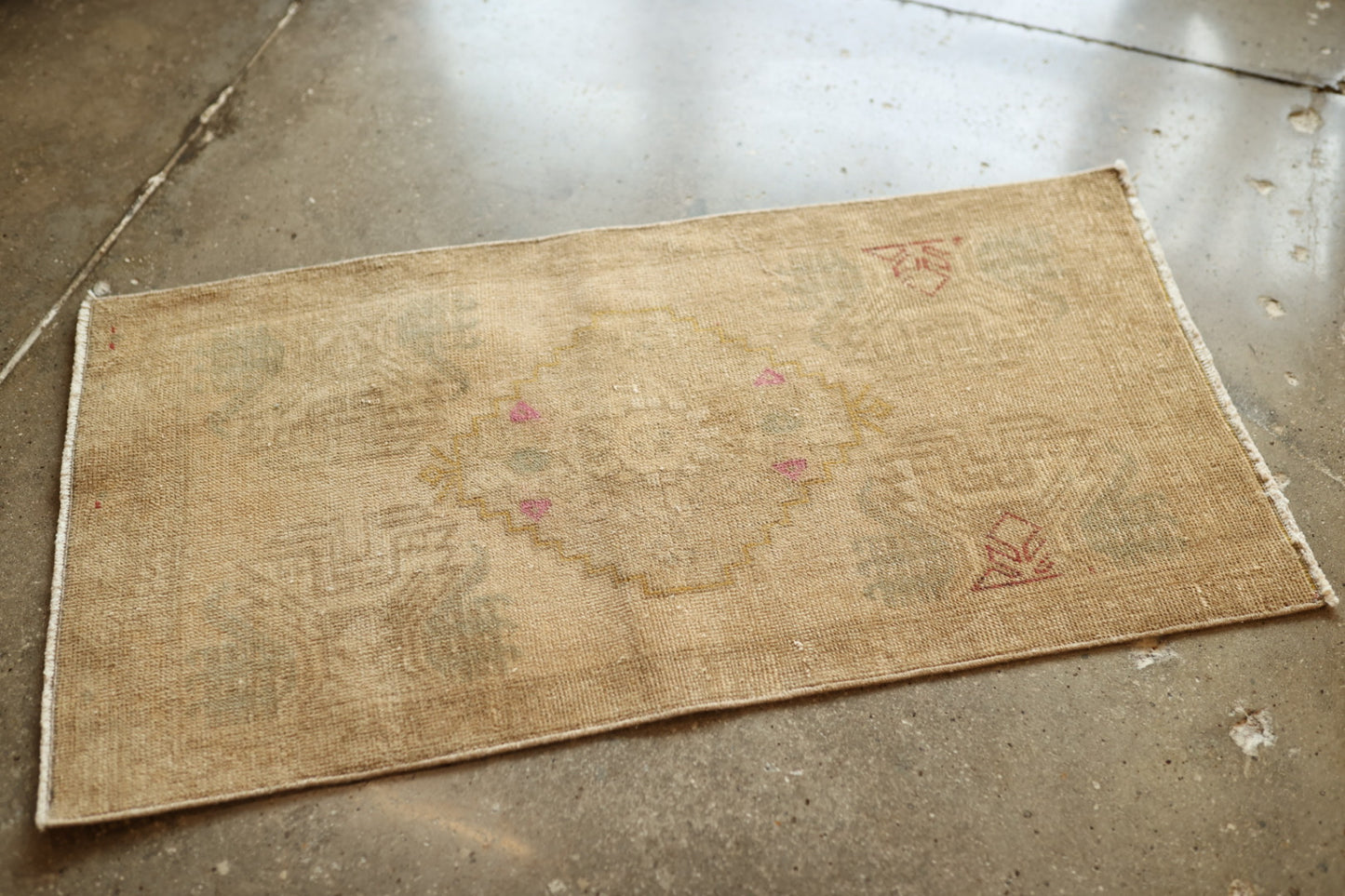 Vintage Mini Turkish Rug 9