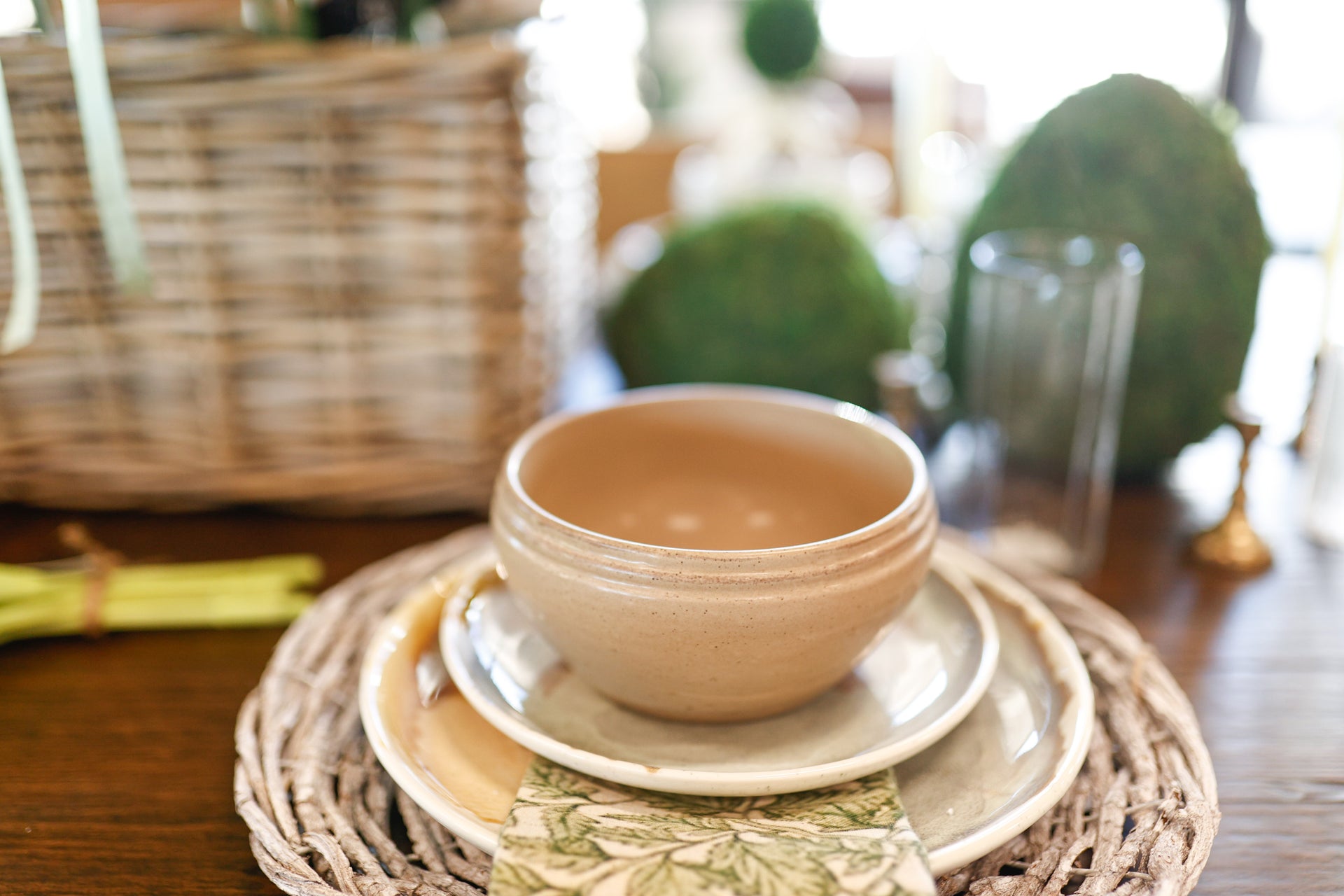 Stoneware Vintage Reproduction Bowl (tan)