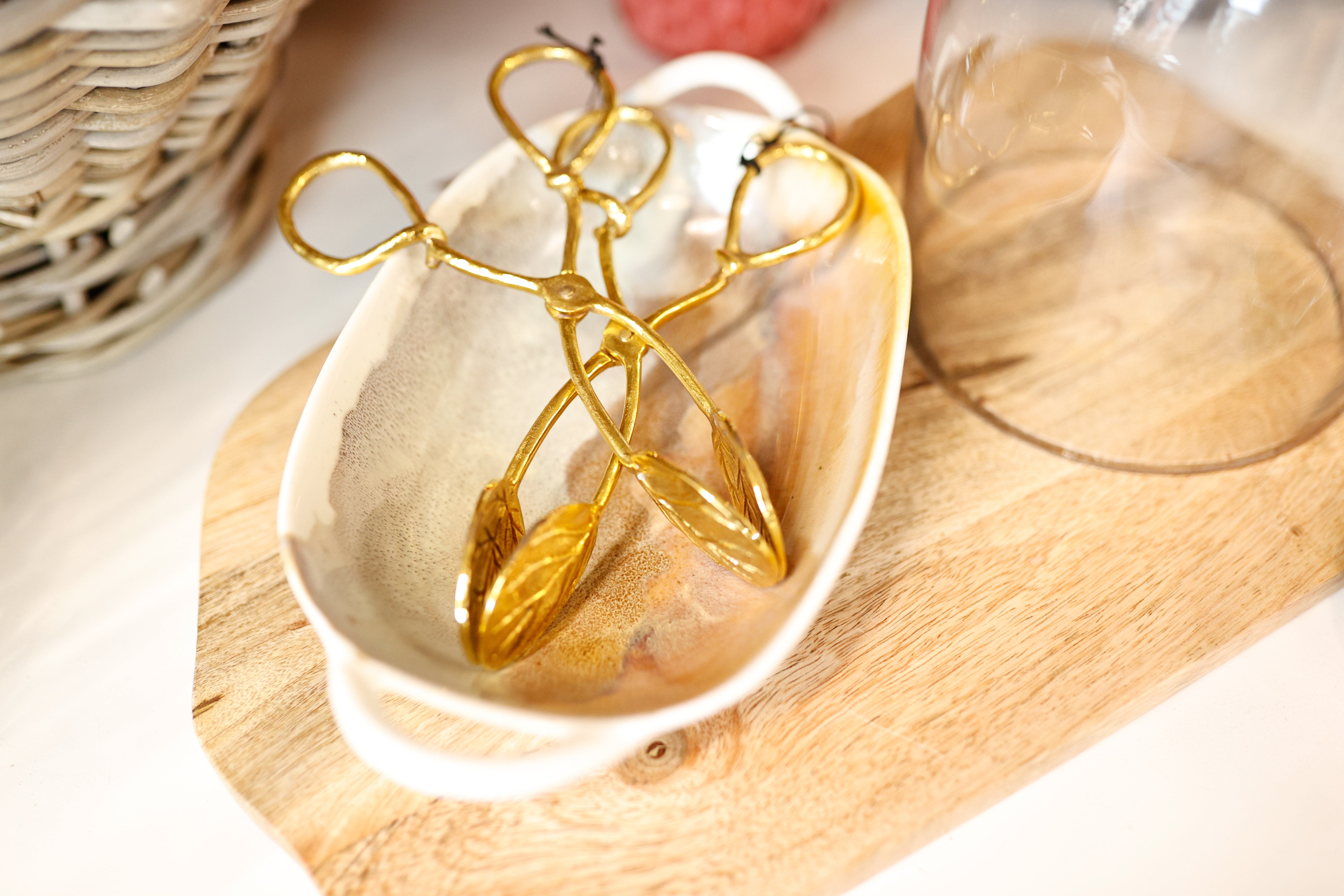 The Collective Design House Leaf Tongs - Thumbnail 2