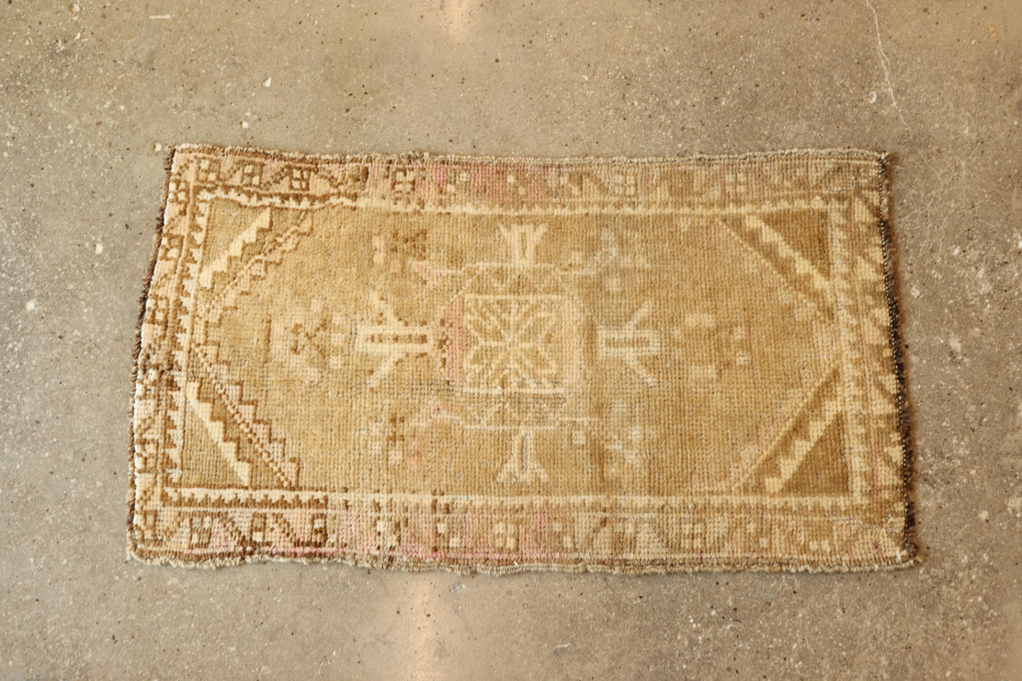 Vintage Mini Turkish Rug 24