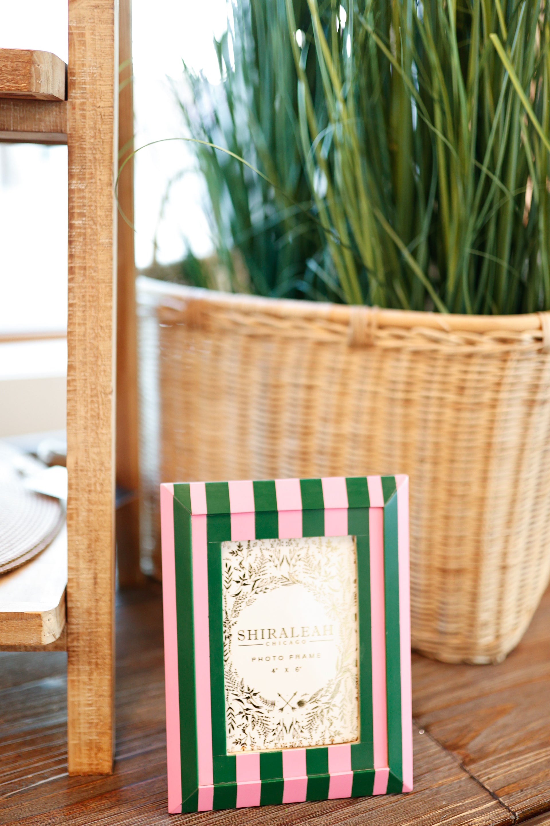 Stripped Bevel Picture Frame 4 x 6