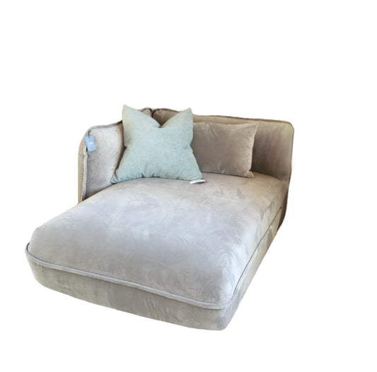 Clover Velvetlux Sand Chair