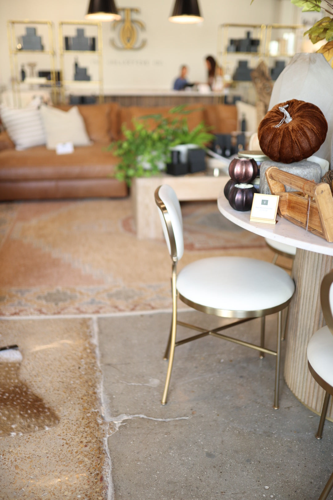 Round Marble Dining Table with Fluted Base