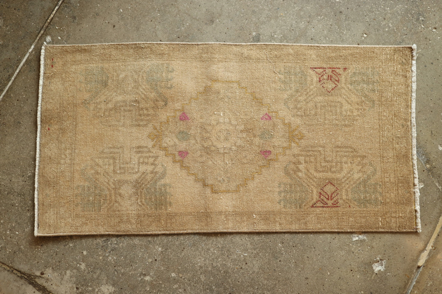 Vintage Mini Turkish Rug 9