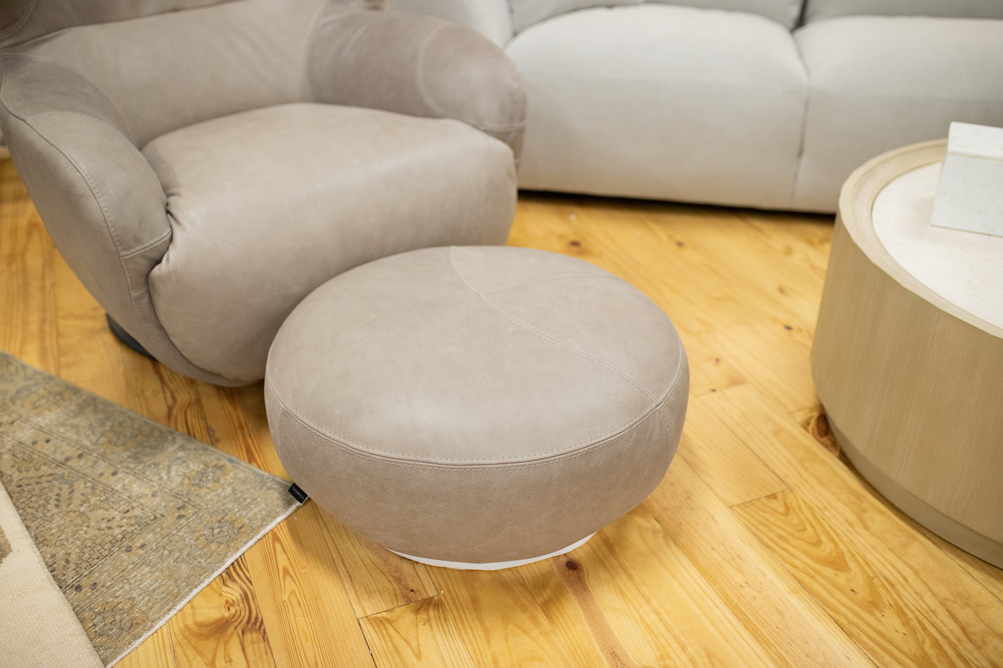 Shell Comfort Chair & Footstool