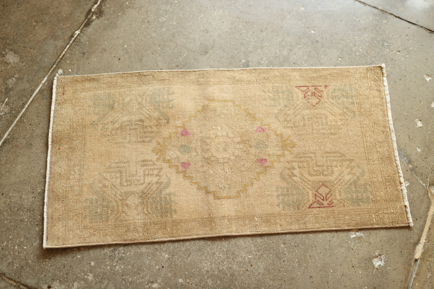 Vintage Mini Turkish Rug 9