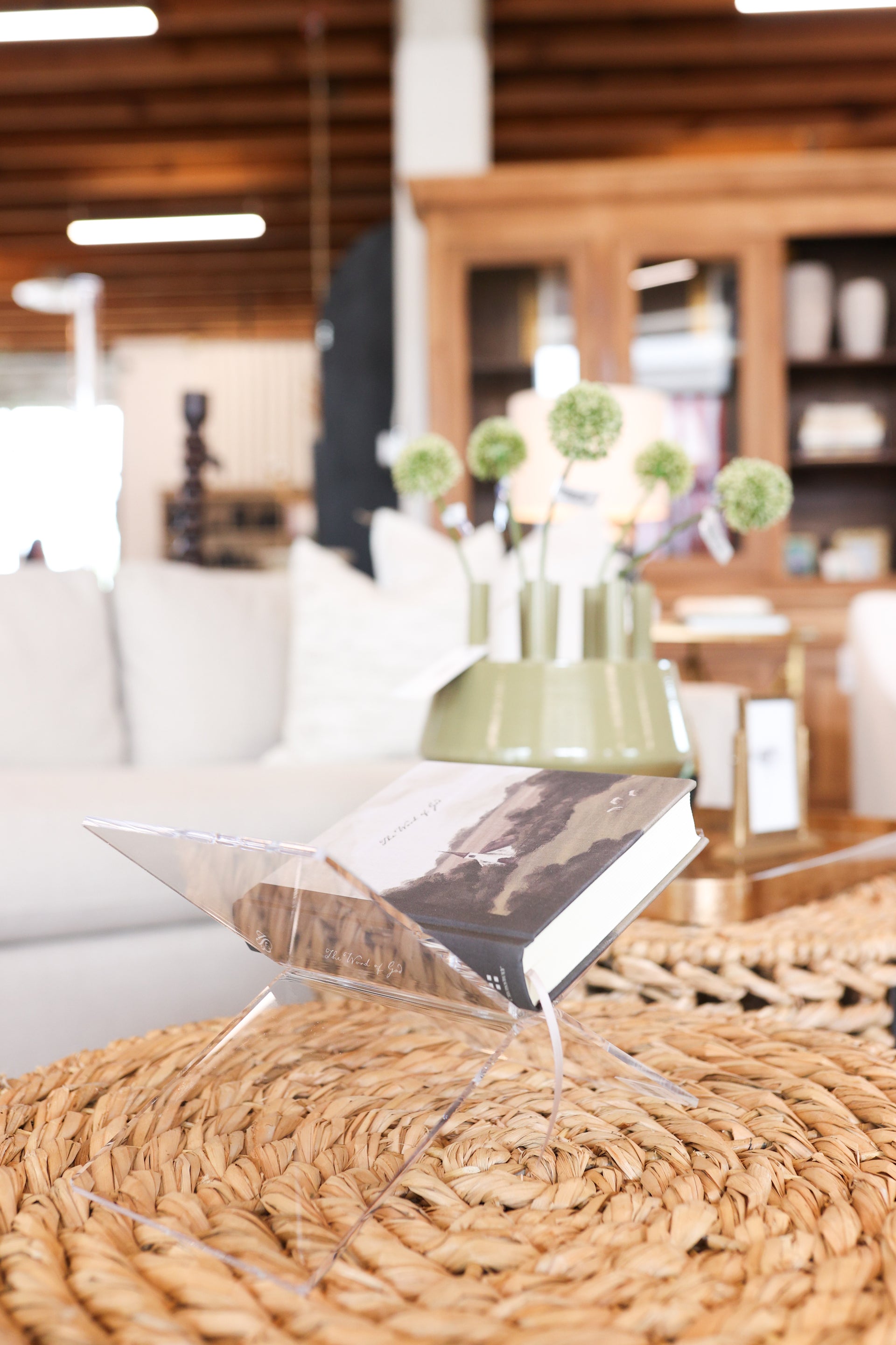 Acrylic Book Holder, KD