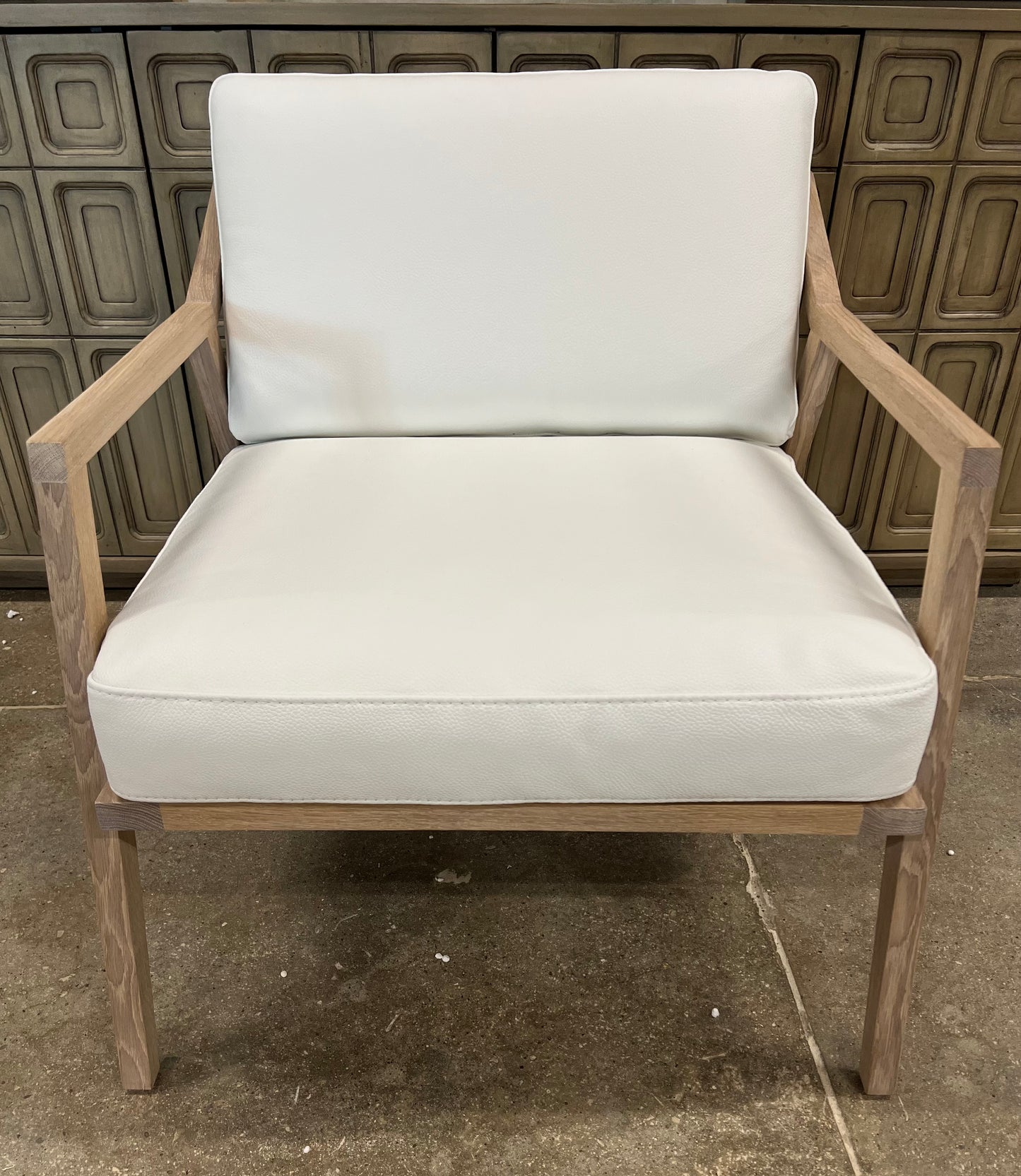 Rhen White Oak Chair