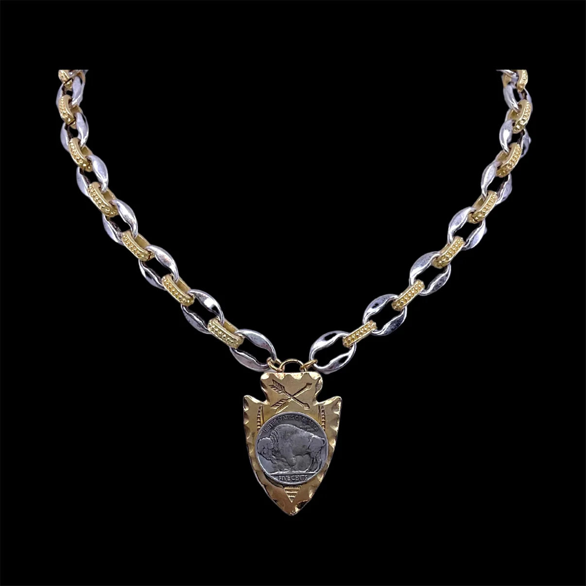 Buffalo Arrowhead Chain Necklace