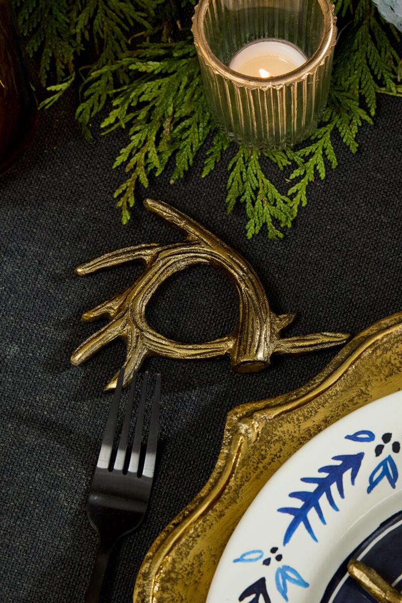 Elk Napkin Ring 4.75"x 3.5"